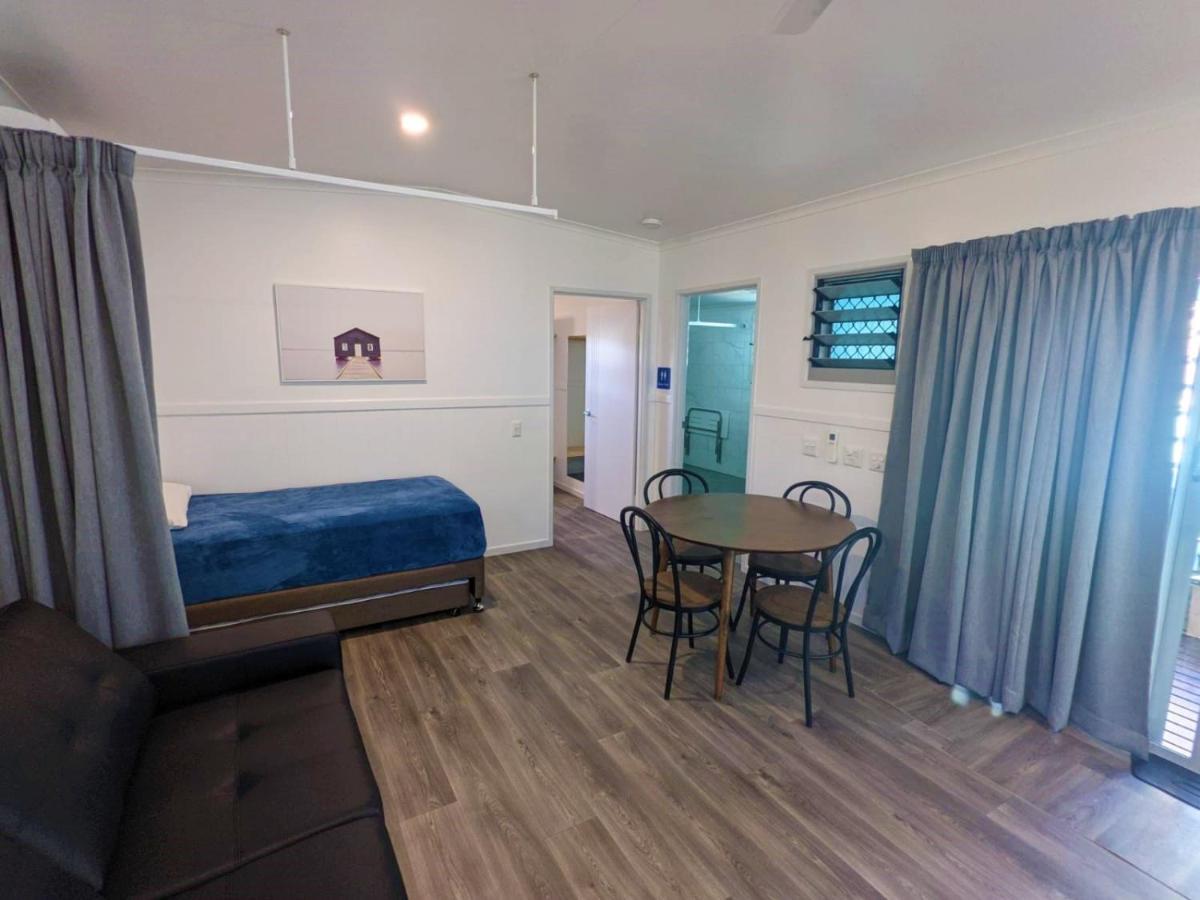 Lake Tinaroo Holiday Park מראה חיצוני תמונה