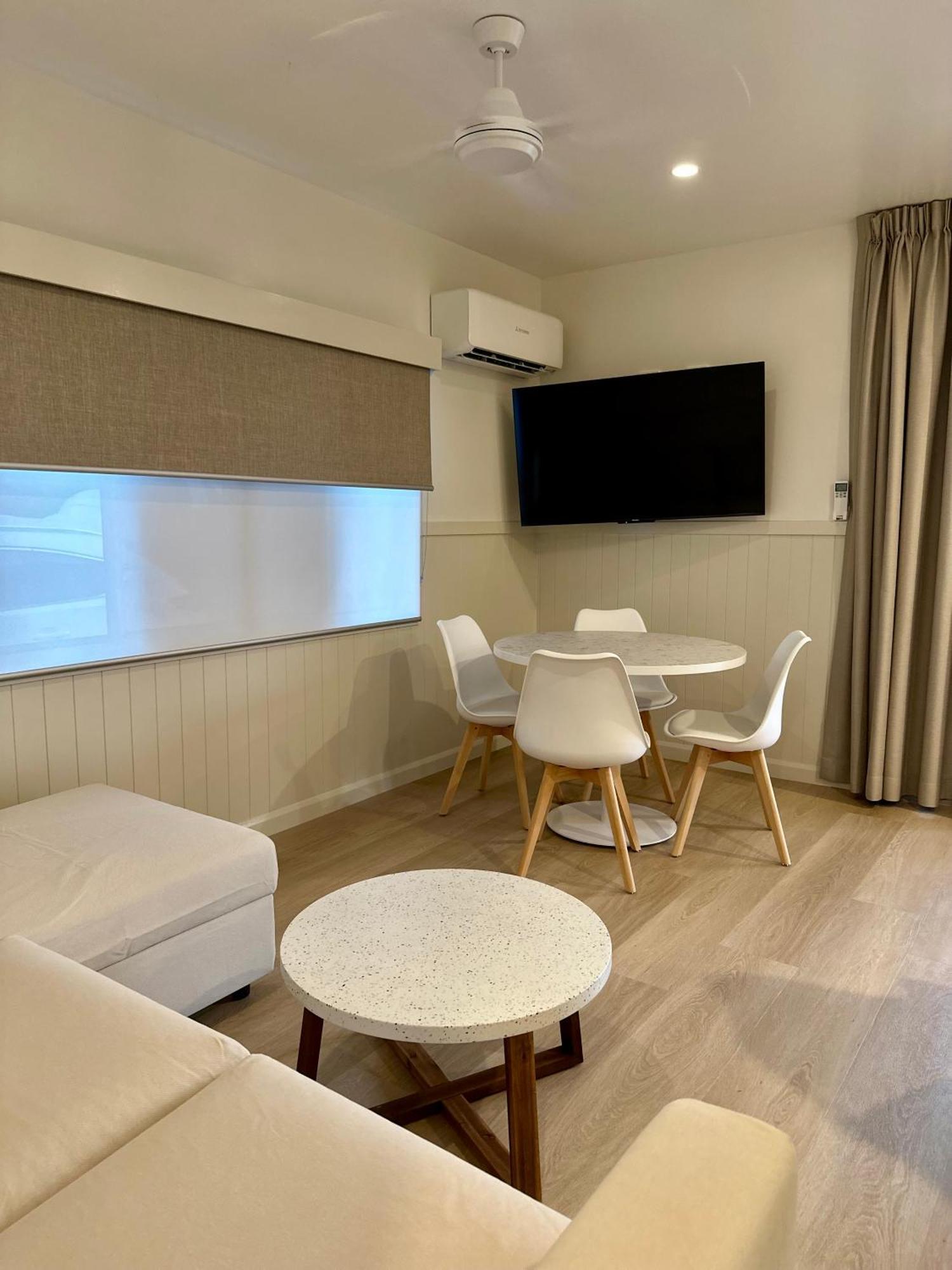 Lake Tinaroo Holiday Park מראה חיצוני תמונה