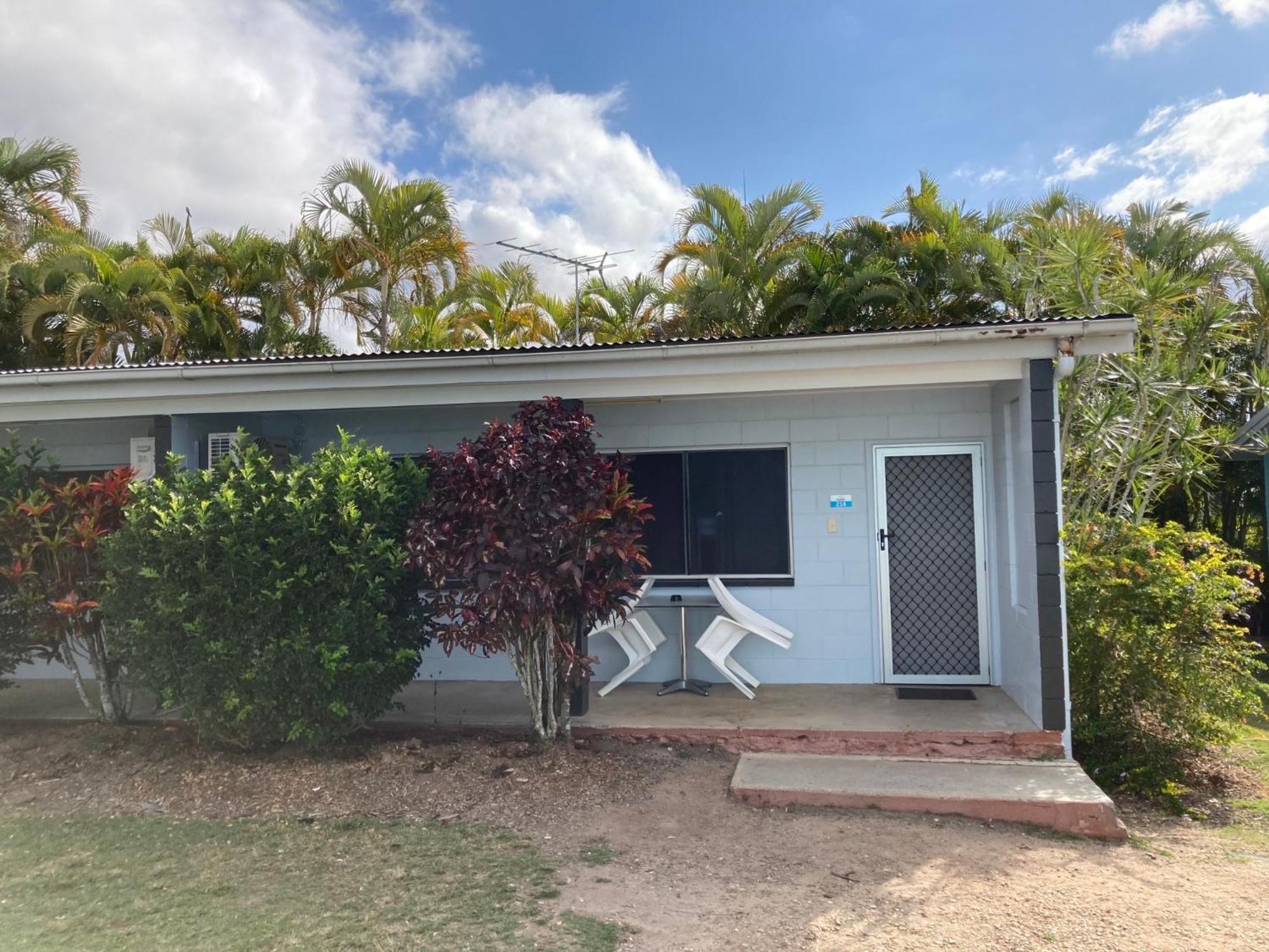 Lake Tinaroo Holiday Park מראה חיצוני תמונה